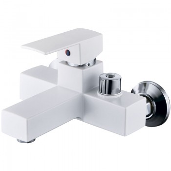 PLAMIX KUBUS-009 EURO SET White Змішувач для ванни (з шлангом, лійкою та кронштейном) (20 шт/ящ) PLAMIX KUBUS-009 EURO SET White Змішувач для ванни (з шлангом, лійкою та кронштейном) (20 шт/ящ)